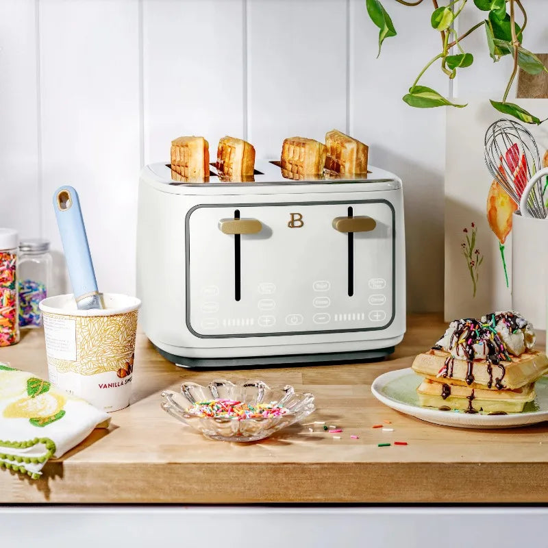 Beautiful 4-Slice Toaste