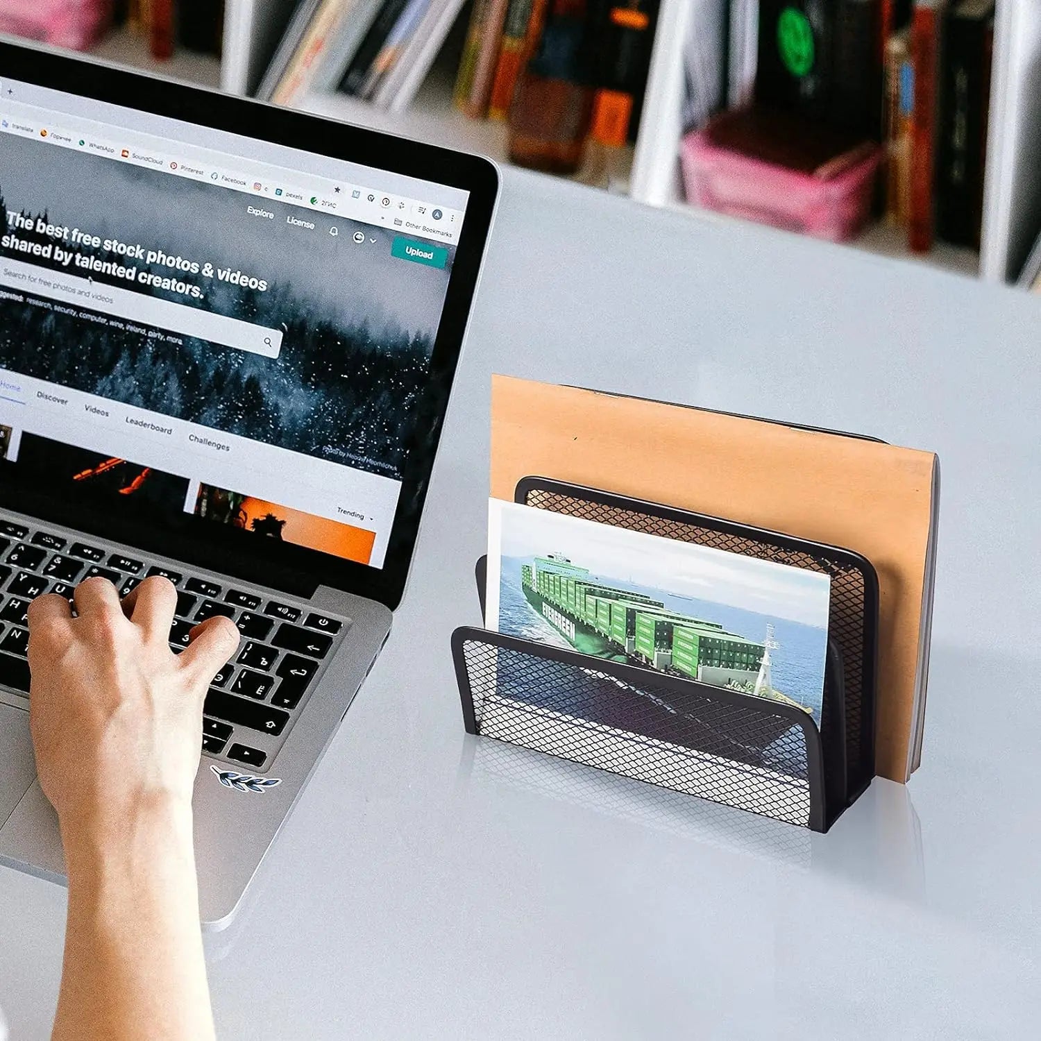 Folder Holder Desk